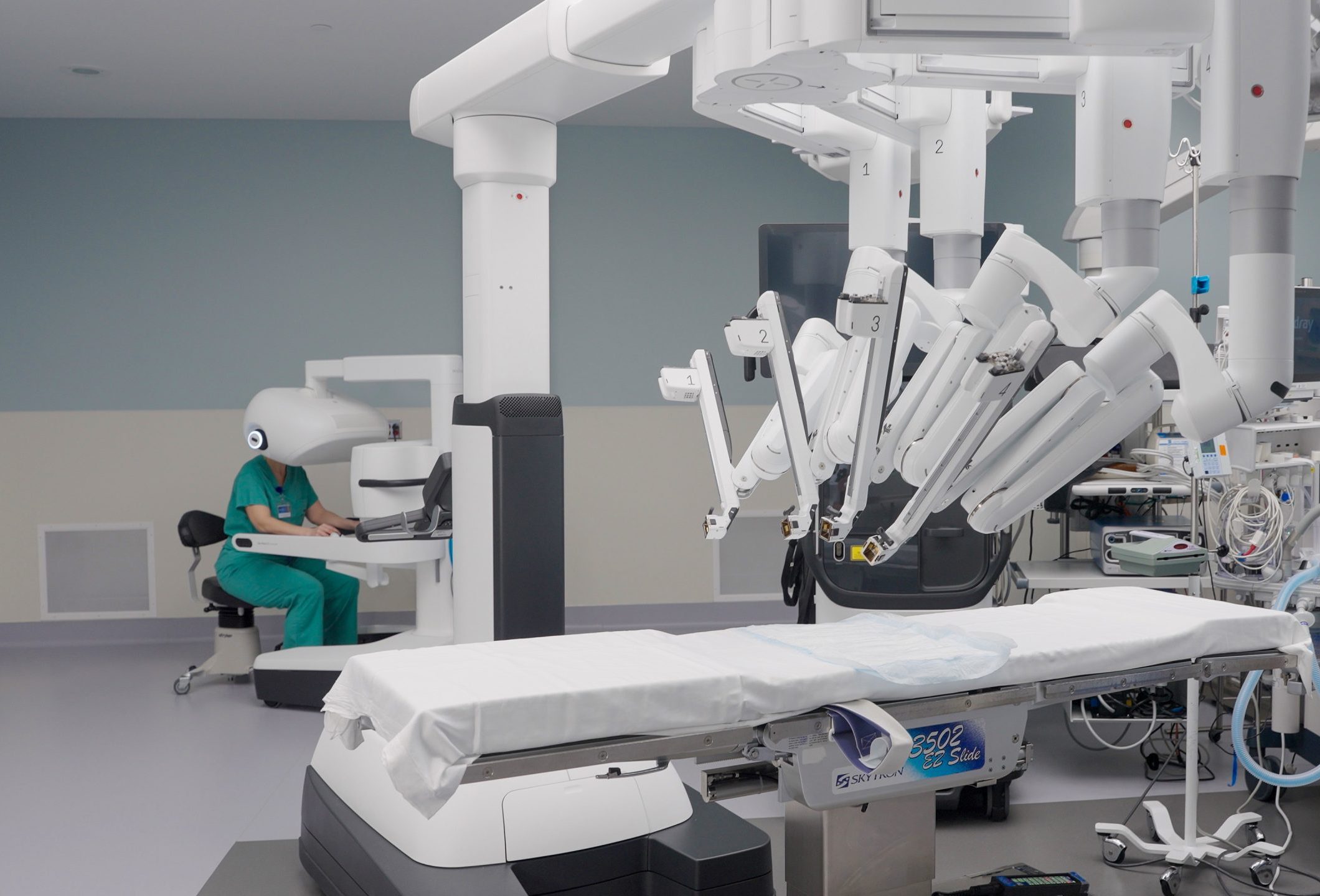 Dr. Schwickerath in the OR with the robot.